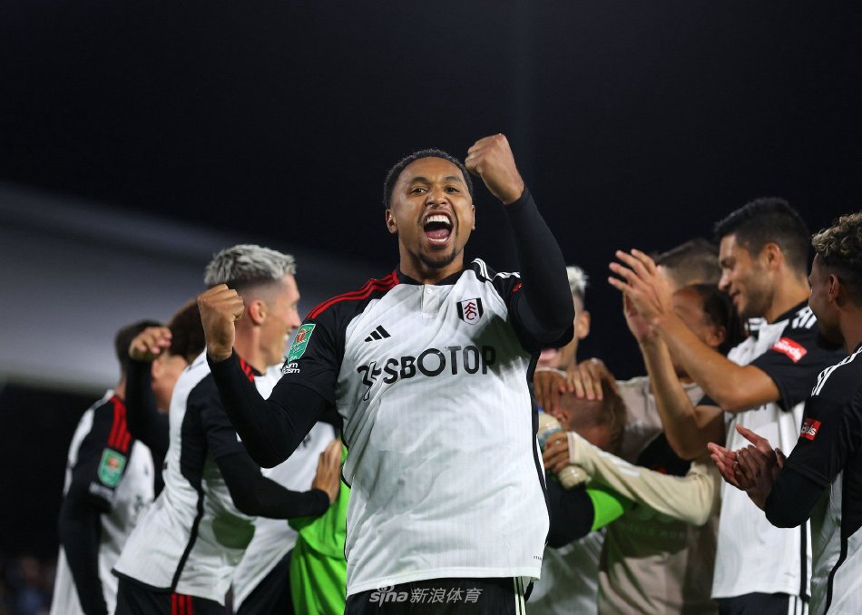 后卫多次传 后卫多次传